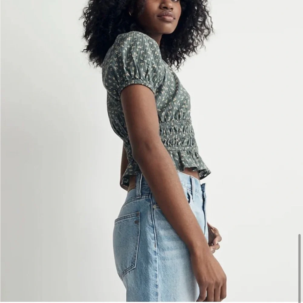 Madewell Poplin Puff-Sleeve Smocked Crop Top In Bitsy Bouquet